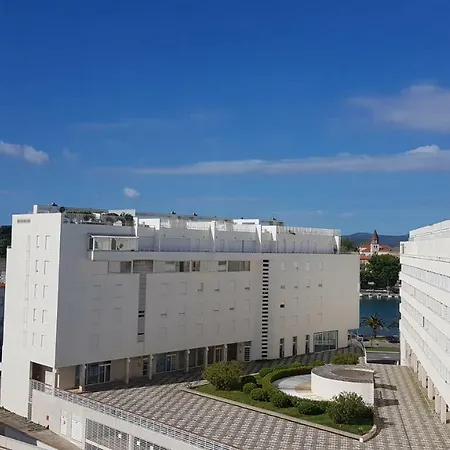 Apt Emilia - Your Holiday With Parking Apartment Zadar