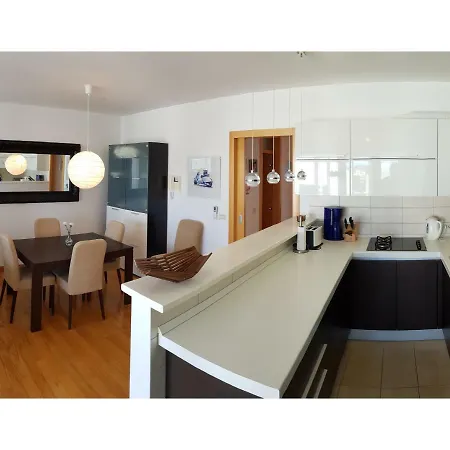 Apt Emilia - Your Holiday With Parking Apartment Zadar