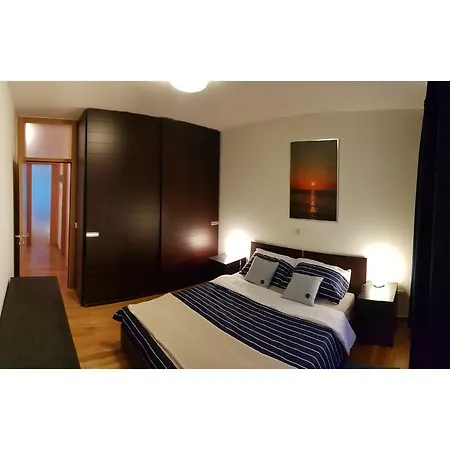 Apartment Apt Emilia - Your Holiday With Parking
